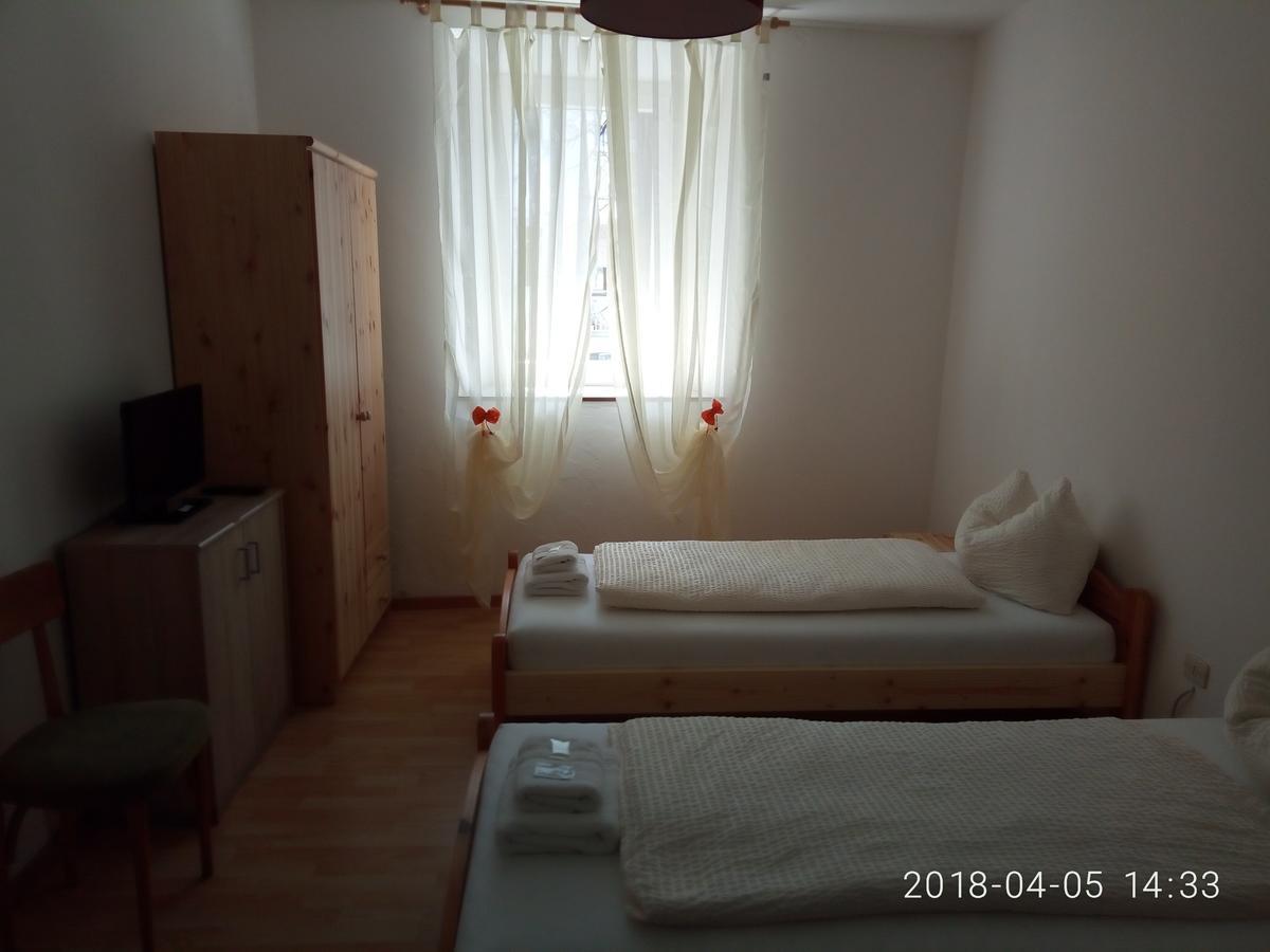 Gasthof Mondschein Hotel Merano Luaran gambar