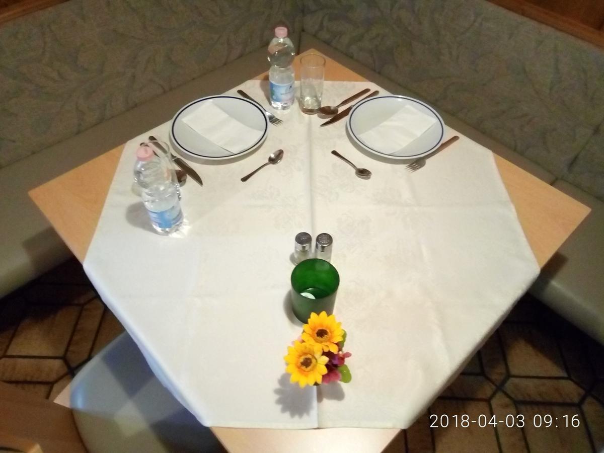 Gasthof Mondschein Hotel Merano Luaran gambar